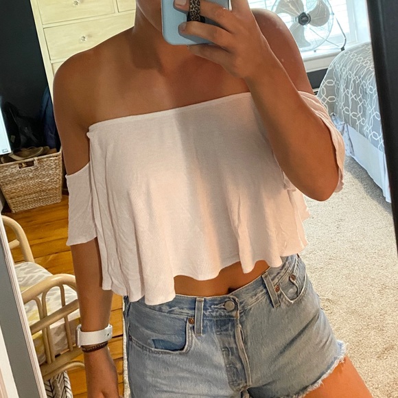 Forever 21 Tops - Forever 21 off the shoulder crop top